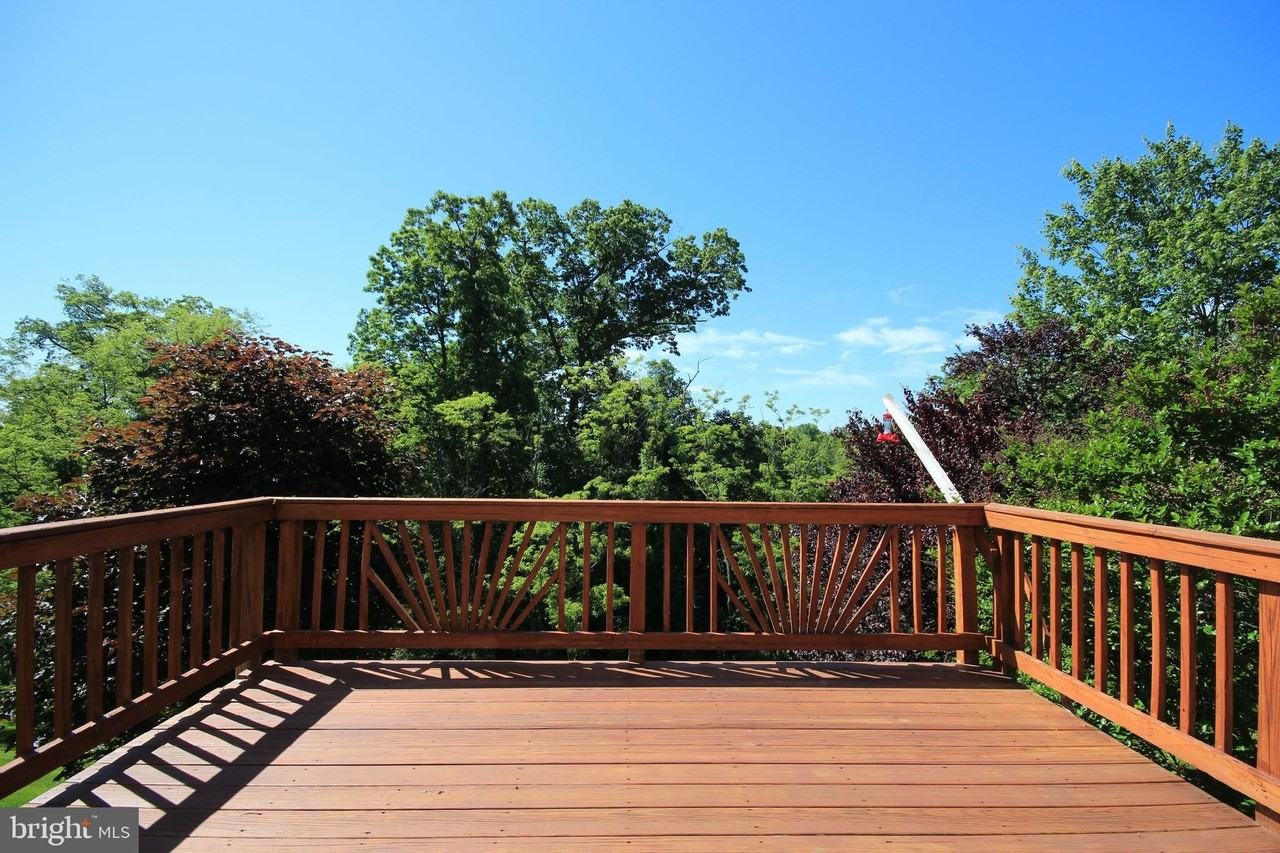 8637 Manahan Dr - Photo 7 of 8