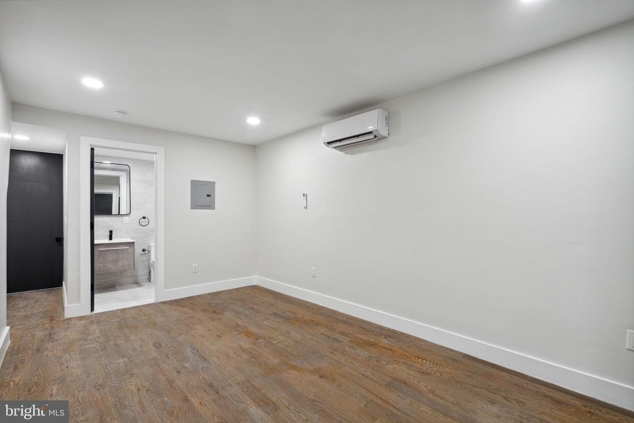 1908 Pine St Apt 2 #2 - Photo 7 of 16