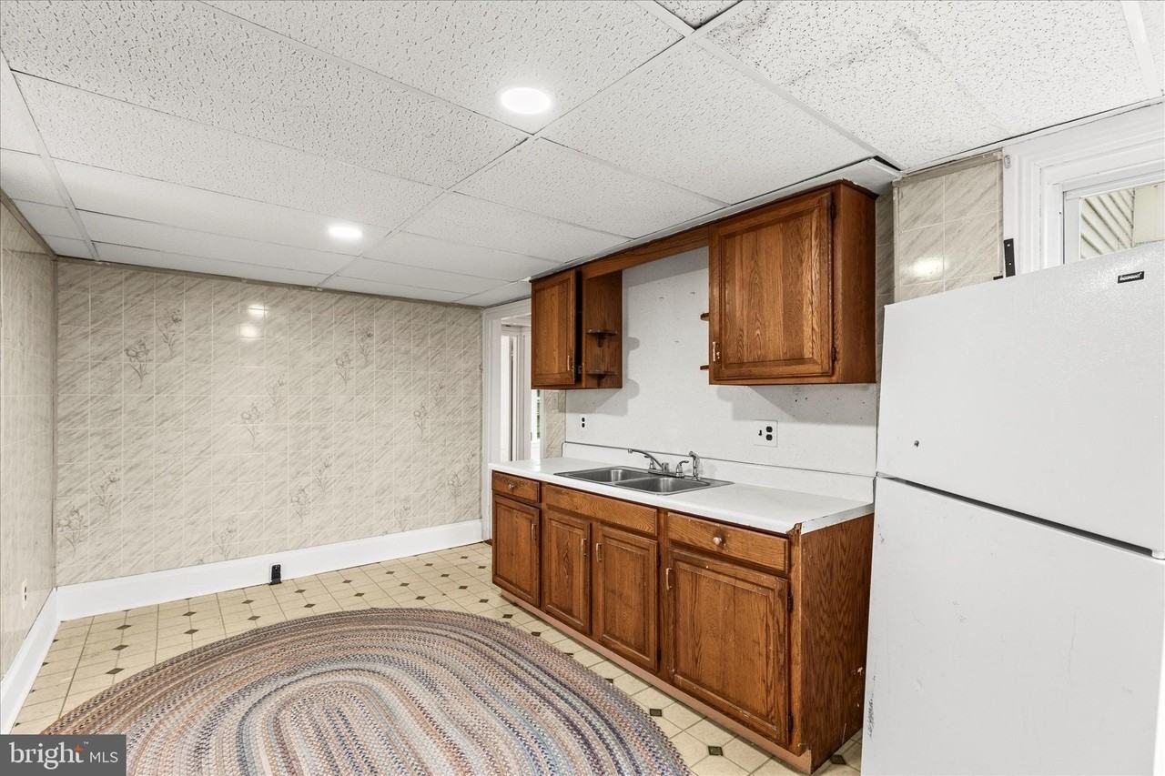 6 N Main St - Photo 6 of 16