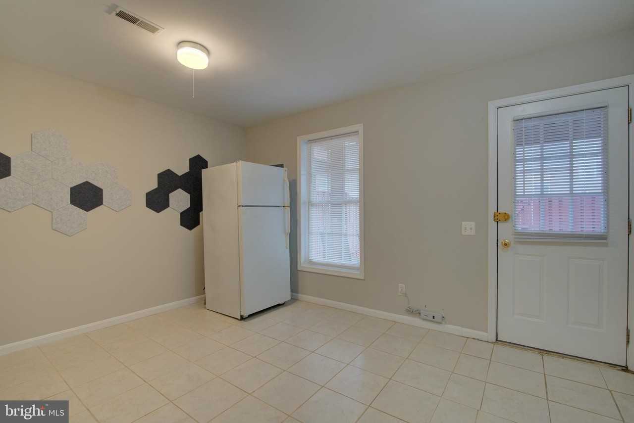 4009 Timber Oak Trl - Photo 7 of 33