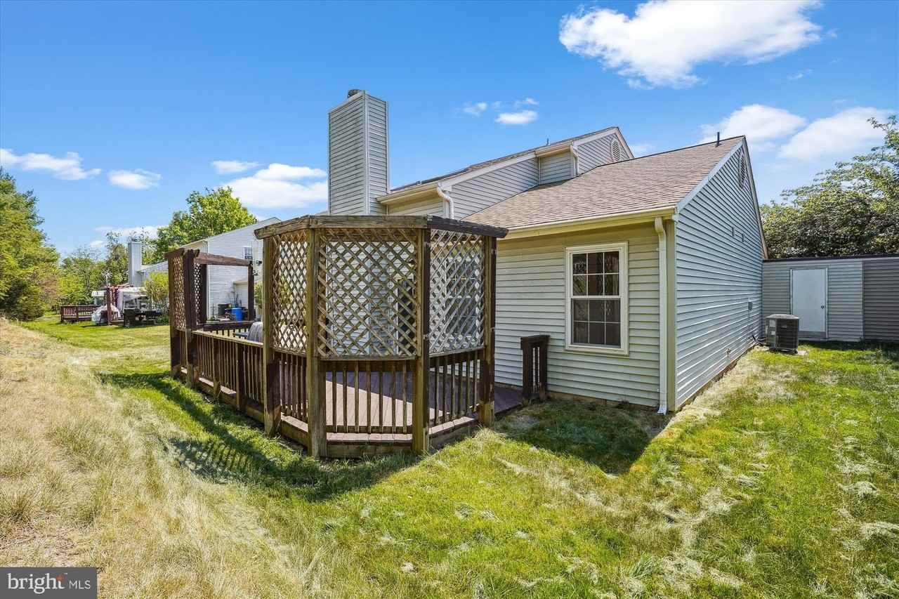 13508 Coates Ln - Photo 3 of 37