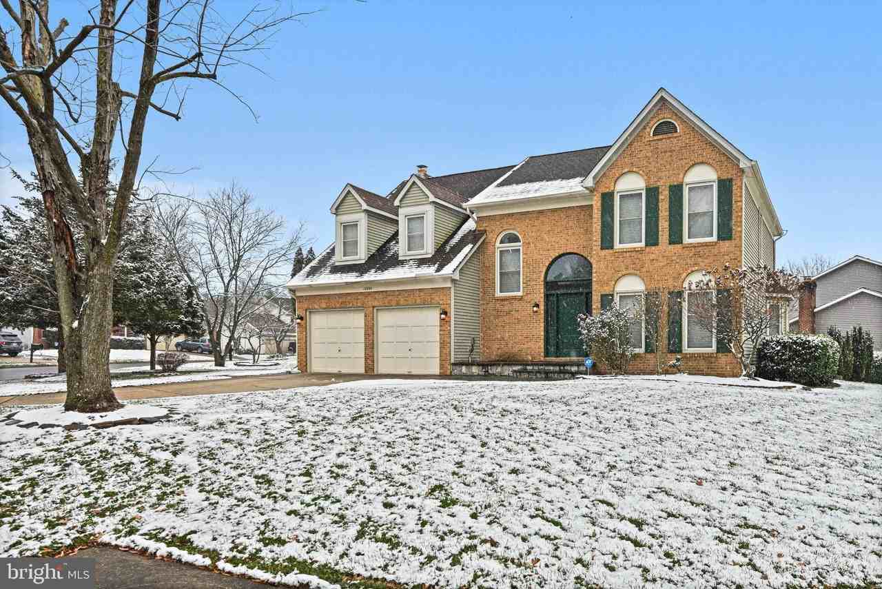 13200 Caroline Ct - Photo 2 of 50