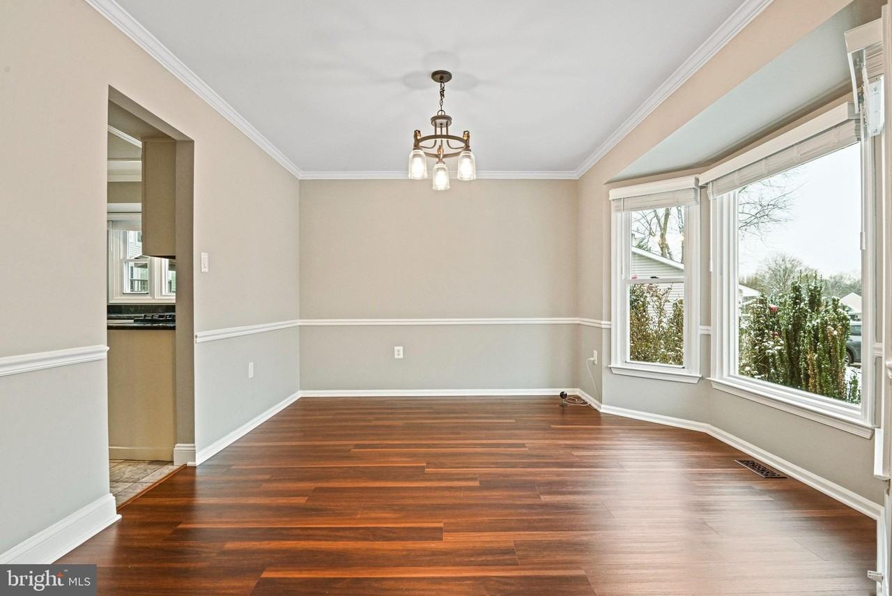 13200 Caroline Ct - Photo 6 of 50