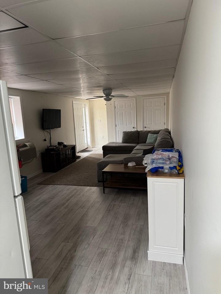 13226 Back Creek Valley Rd - Photo 3 of 9