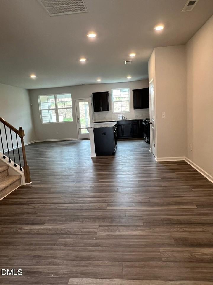 1212 Pate Farm Ln - Photo 2 of 11