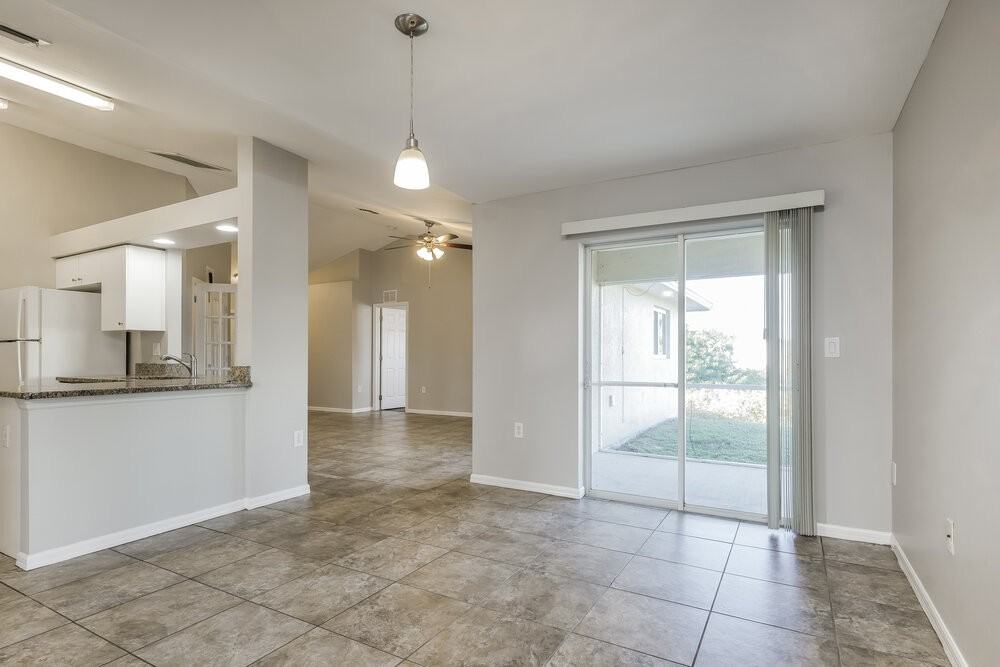 719 Roma Ave S - Photo 5 of 16