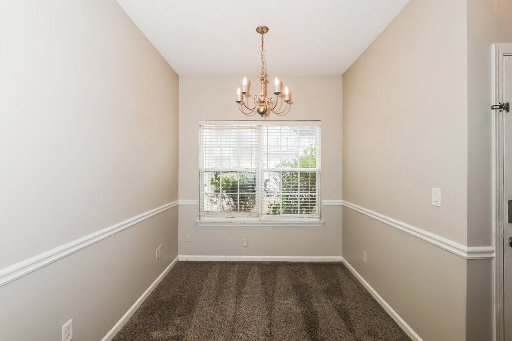 7796 Newbury Dr - Photo 6 of 17