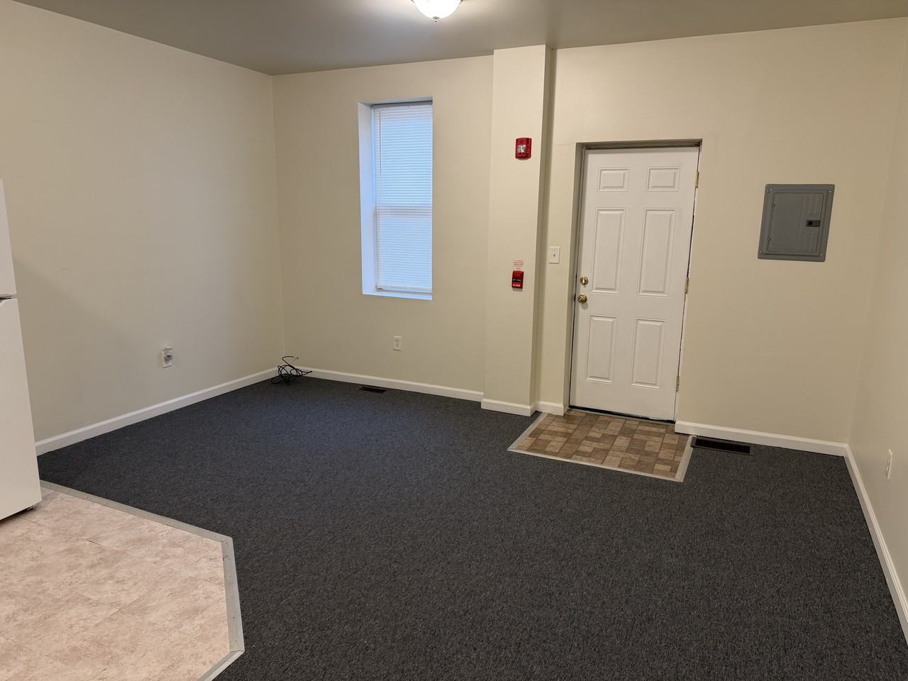 6035 Elmwood Avenue #1-R - Photo 6 of 15