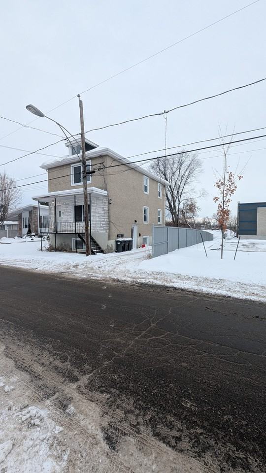 144 Rue Joffre #1 - Photo 4 of 15