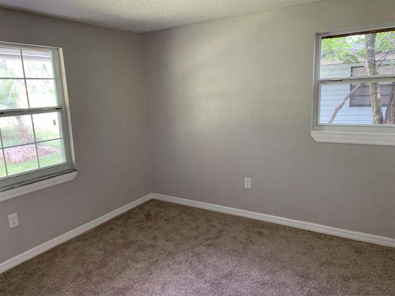 709 S Adelle Ave - Photo 6 of 8