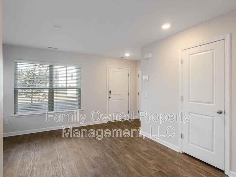 193 Rosefield Ct - Photo 7 of 40