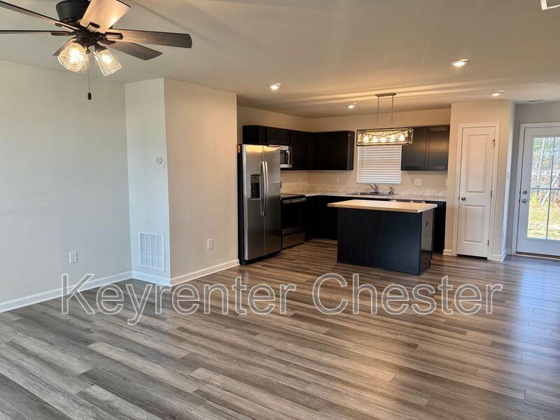 331 Chanticleer Dr - Photo 6 of 16