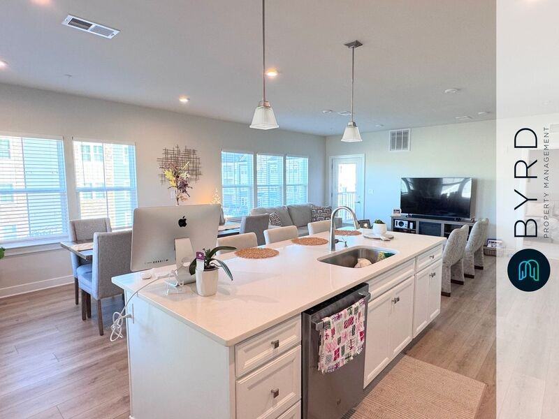 6655 Citory Way #203 - Photo 5 of 22