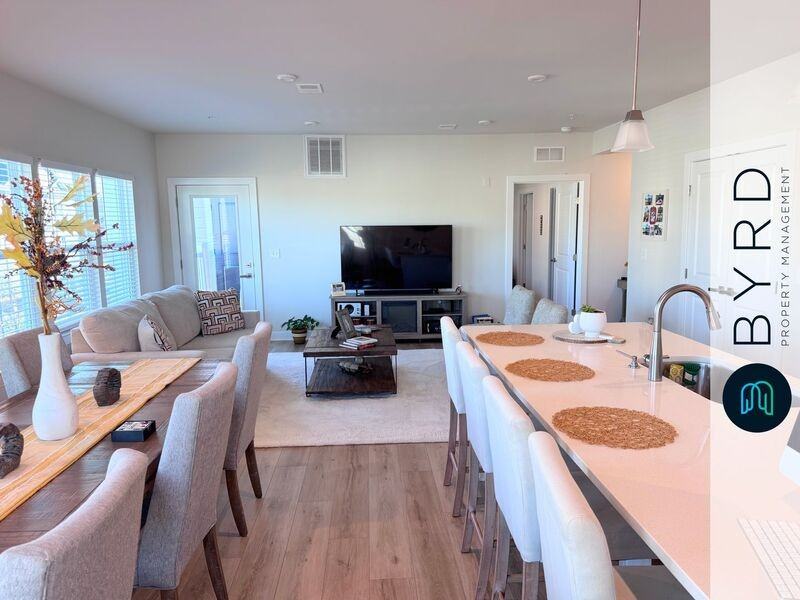 6655 Citory Way #203 - Photo 7 of 22