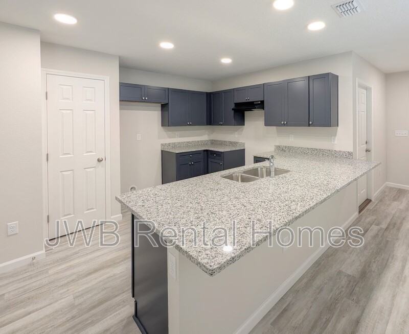 8825 Free Ave - Photo 4 of 19