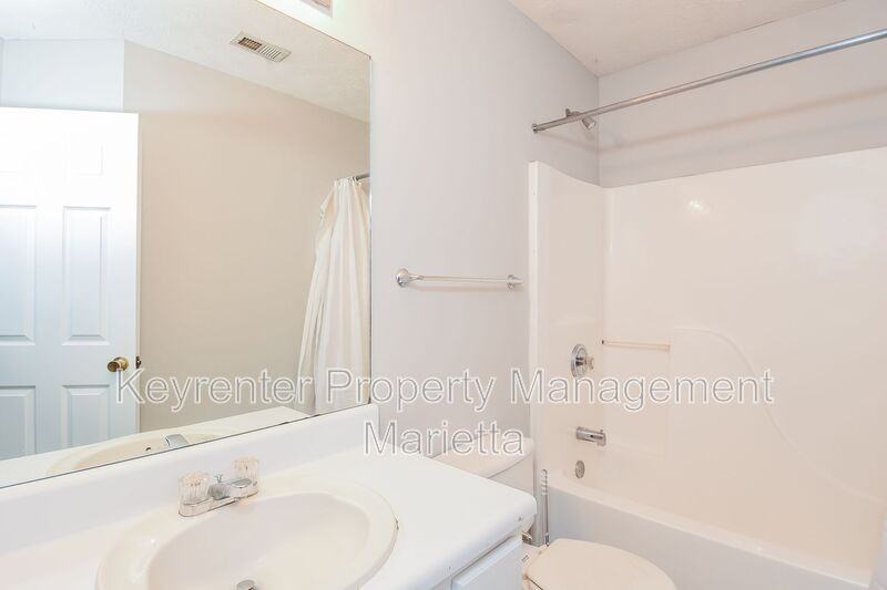 4819 Lake Park Ter - Photo 4 of 50