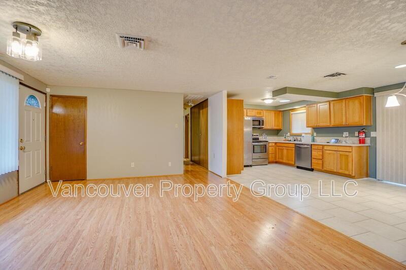 403 Ne 123rd Ave - Photo 6 of 27