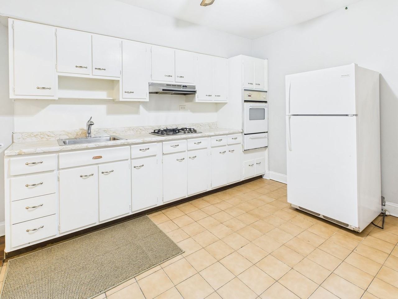 787 N 27th St - Photo 5 of 16