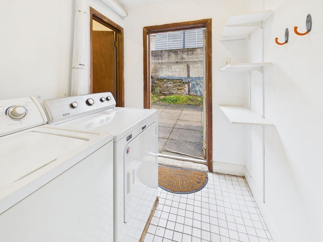 787 N 27th St - Photo 6 of 16