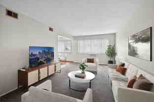 4-105 - Photo 1 of 1