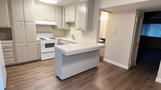 Elegante - Photo 1 of 1