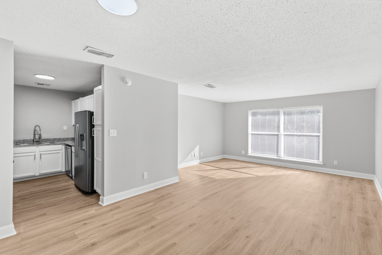 Willow Terrace - Photo 7 of 50