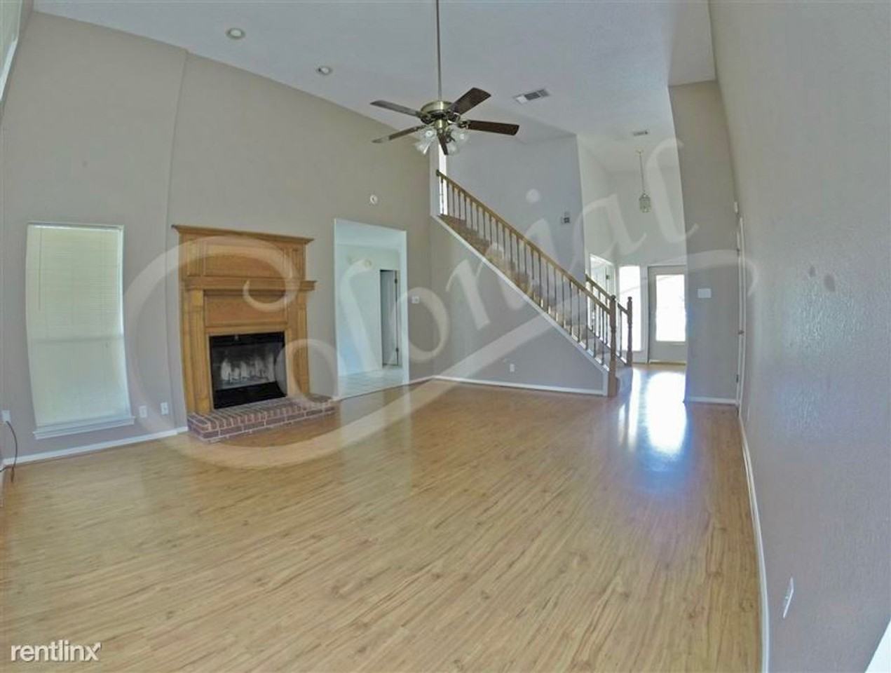 706 Man O War Dr - Photo 4 of 18