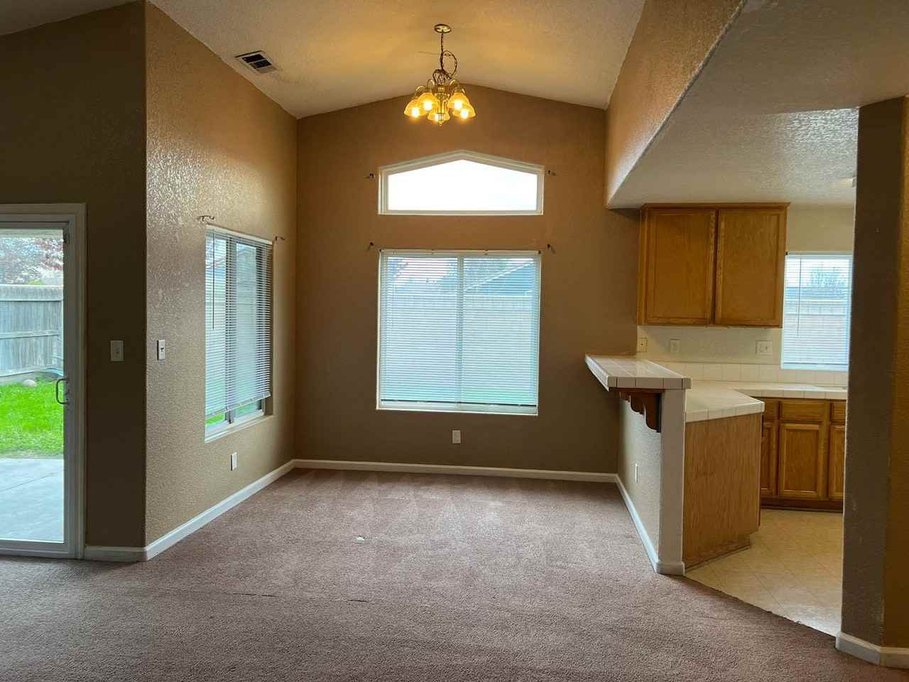 706 Vino Ct - Photo 7 of 12