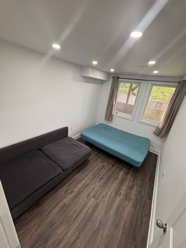 36 Dooley Cres - Photo 3 of 10