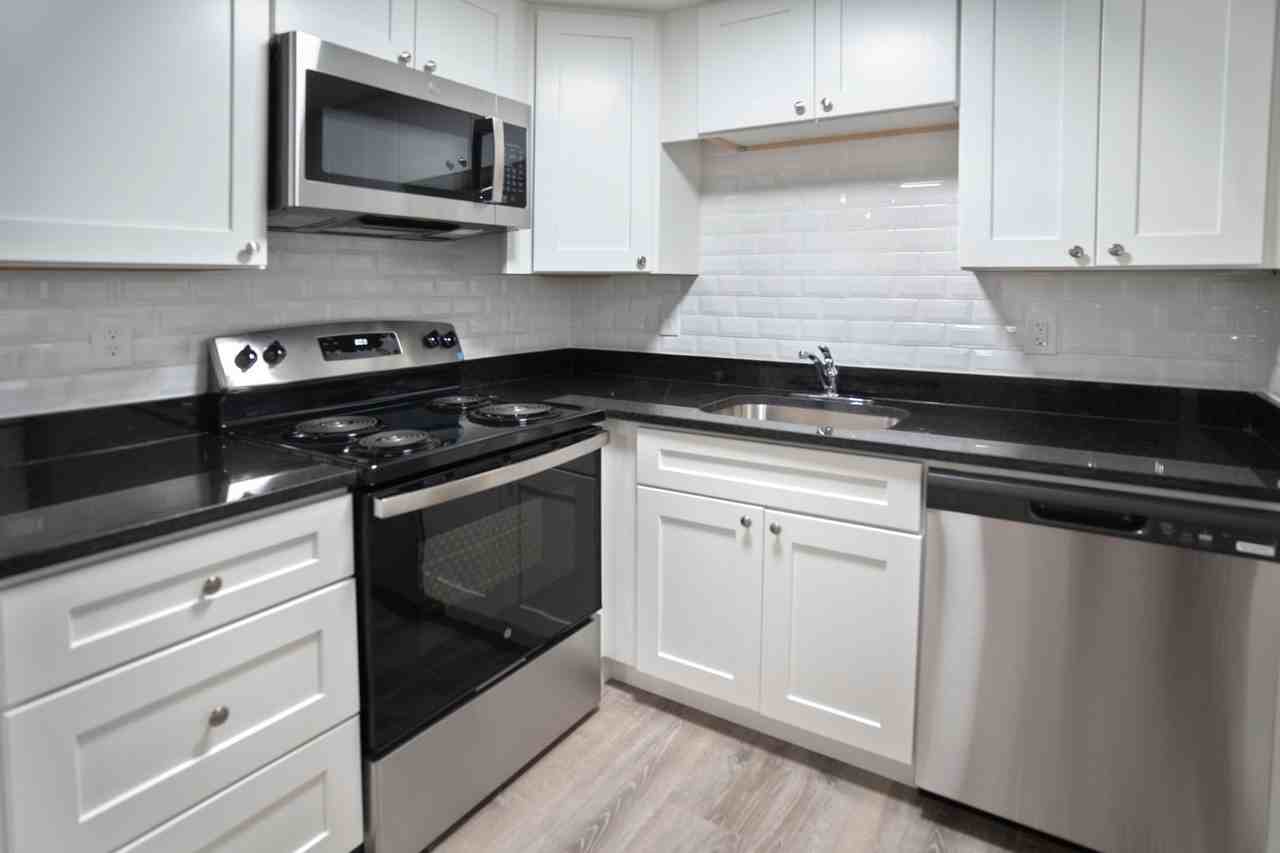 Presidential Estates - Photo 5 of 50