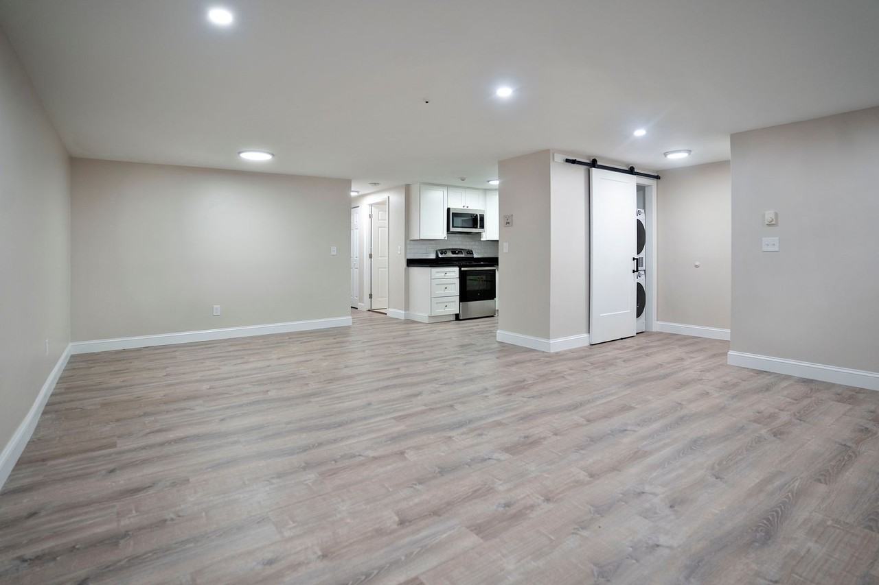 Presidential Estates - Photo 2 of 50