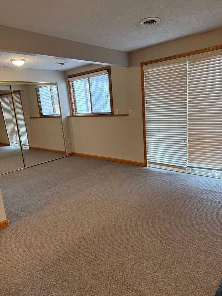 2305 4th Ave S - Photo 4 of 19