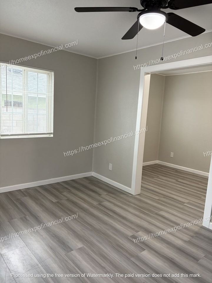 10060 Portola Ave - Photo 5 of 26