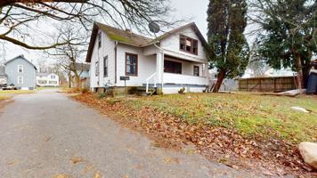 featured image of 366 Fair St