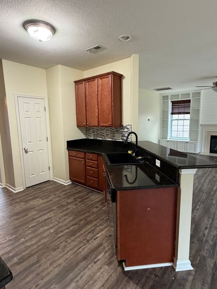 2131 Brians Ln - Photo 5 of 21