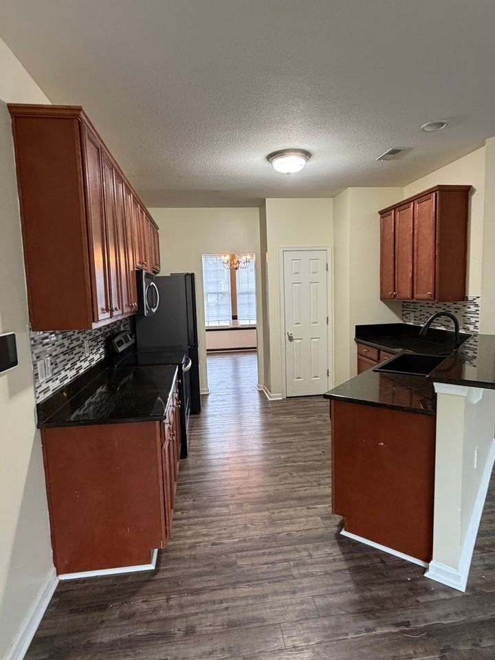 2131 Brians Ln - Photo 7 of 21