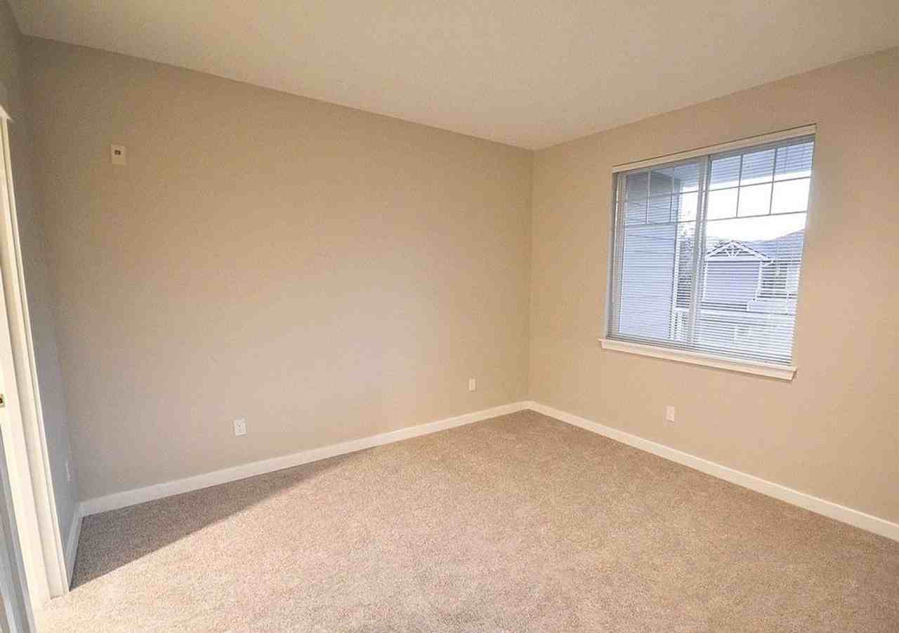 3500 E Lake Sammamish Pkwy Se #1-202 - Photo 3 of 11