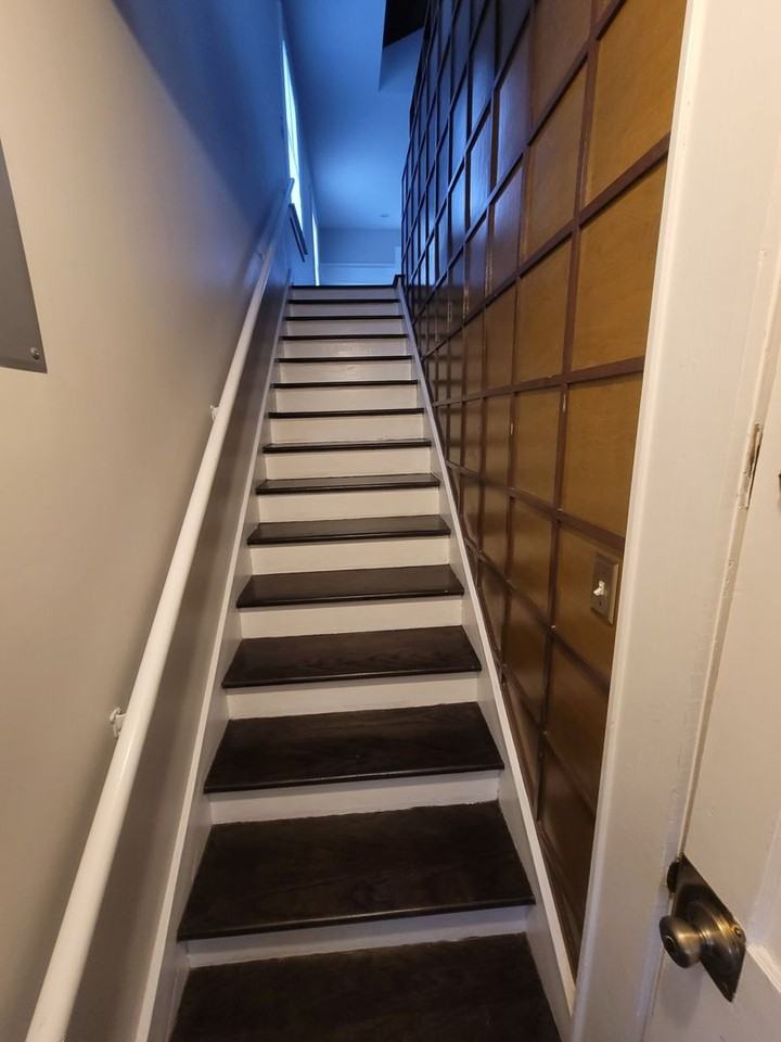 305 S 19th St - Photo 5 of 19