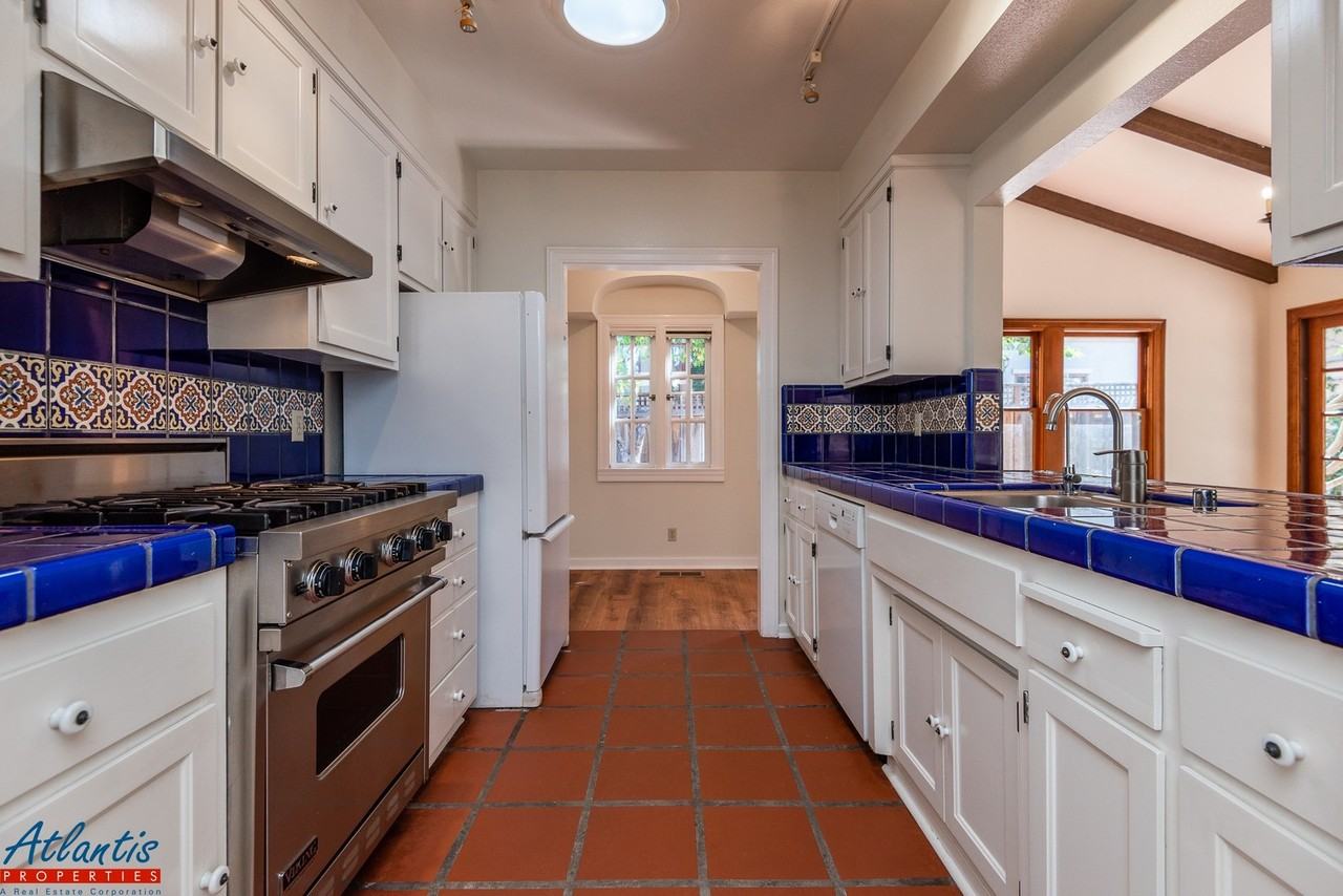 20290 Orchard Rd - Photo 7 of 21