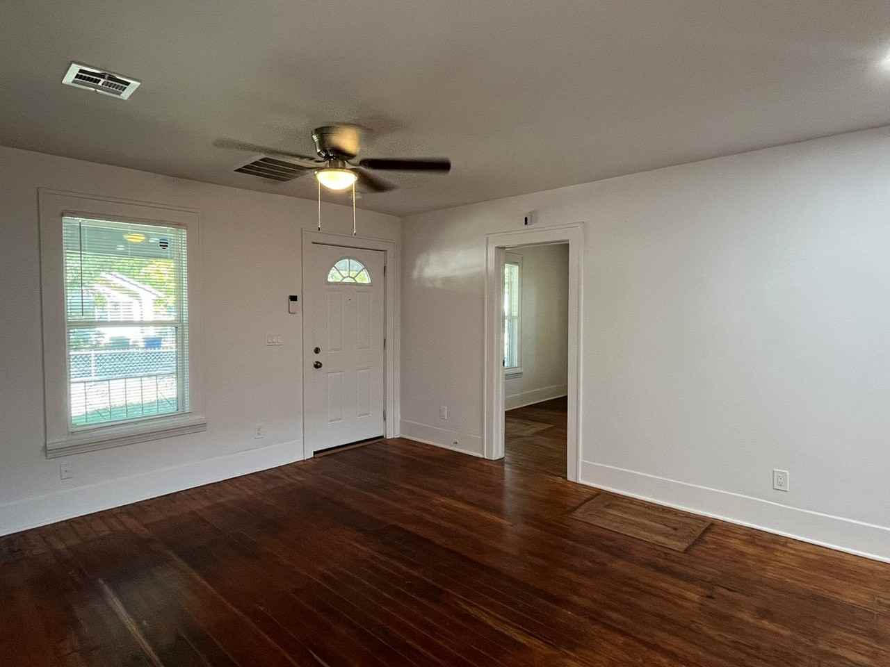 2618 E Admiral Ct - Photo 3 of 18