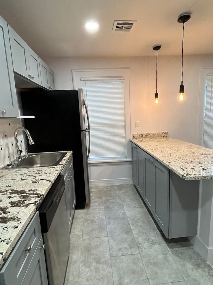 2618 E Admiral Ct - Photo 7 of 18