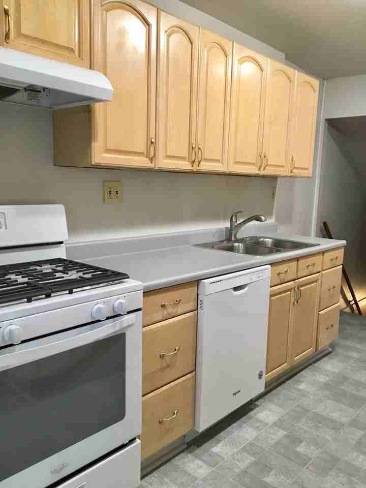 8664 Oak Rd - Photo 7 of 27