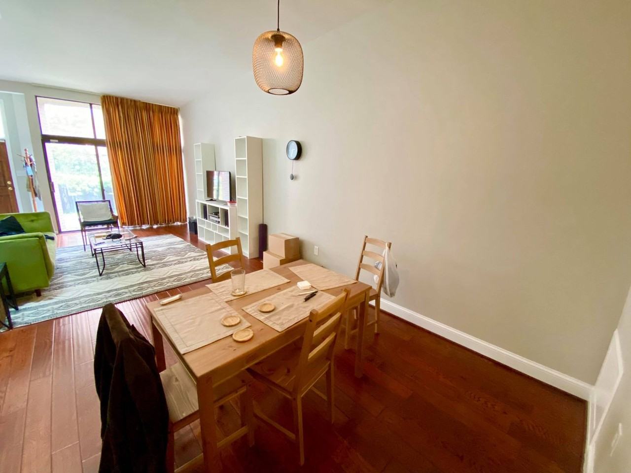 906 Stubblefield Ln - Photo 2 of 22