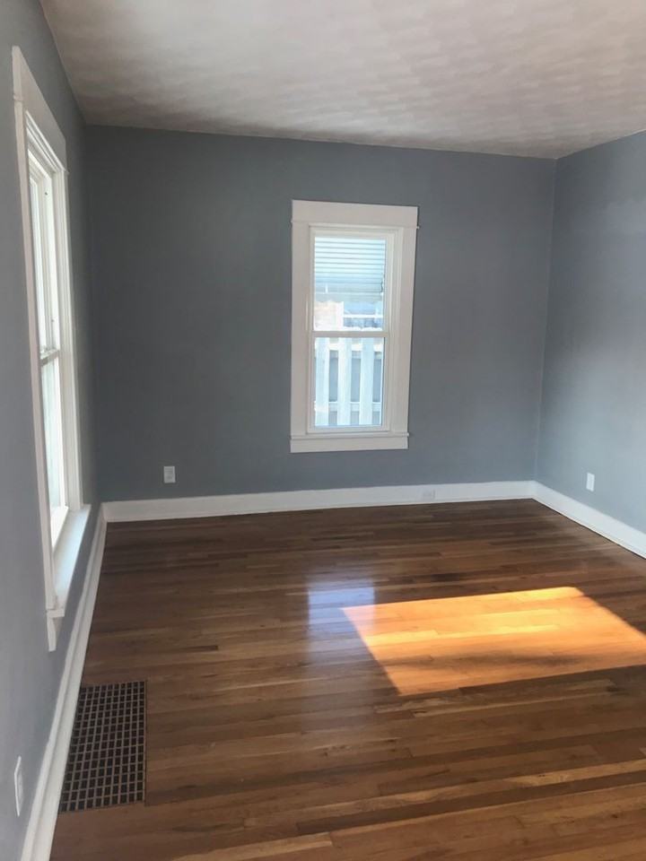 2318 E High St - Photo 2 of 9