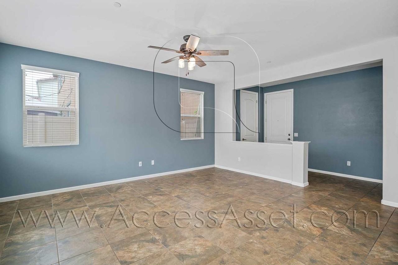 36493 Acanthus Ct - Photo 4 of 38