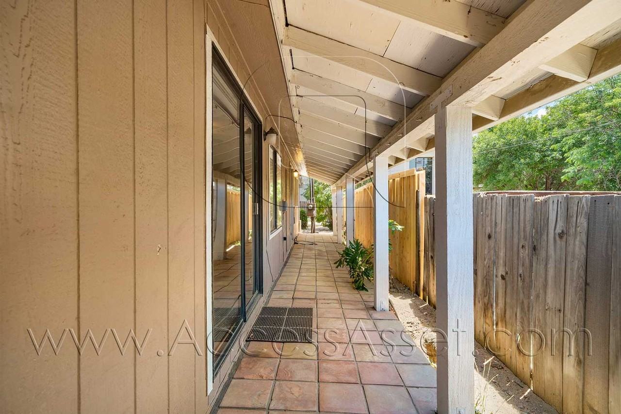 41868 4th St - Photo 3 of 37