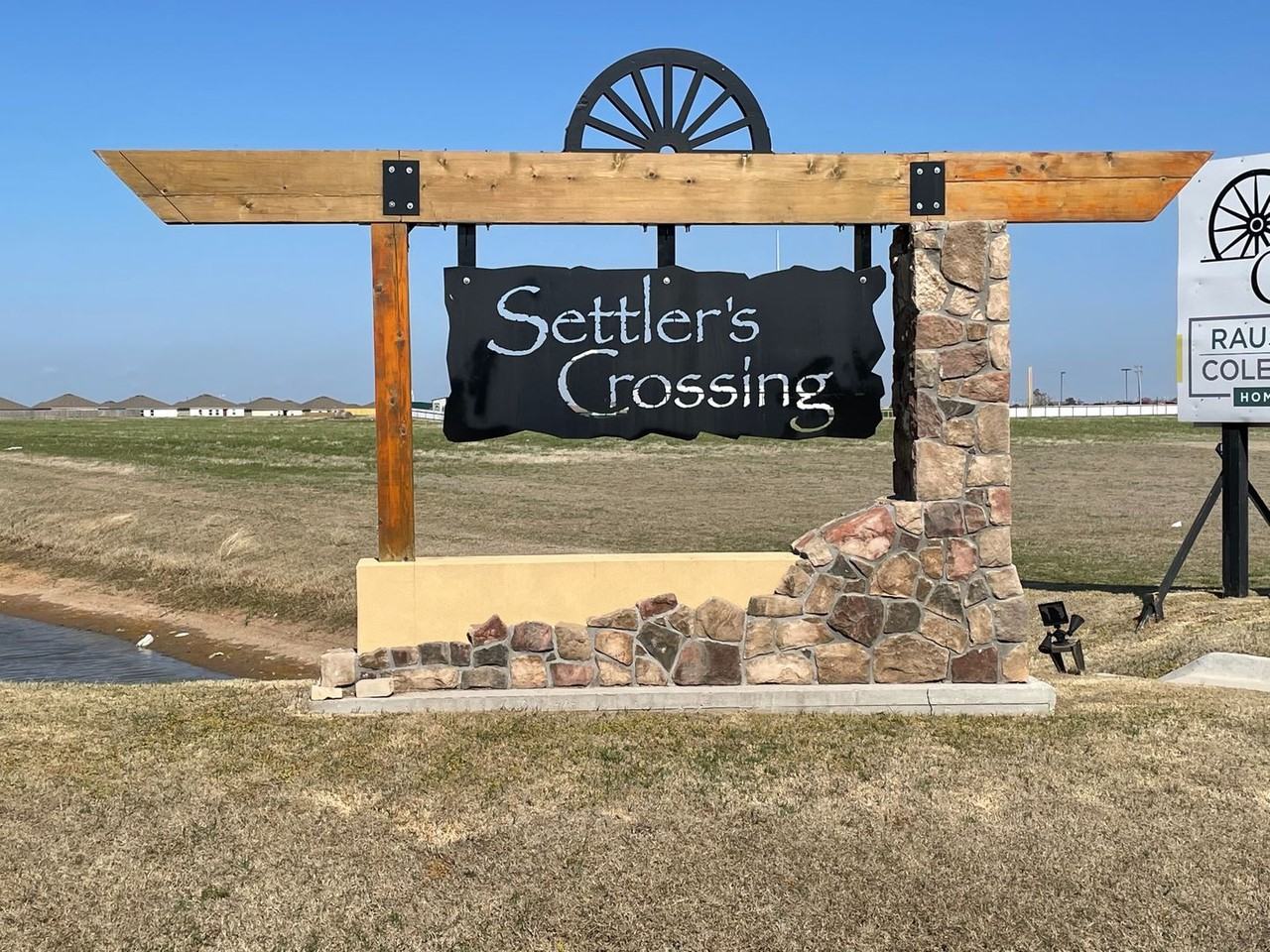 1829 Jack Rabbit Ln - Photo 2 of 23