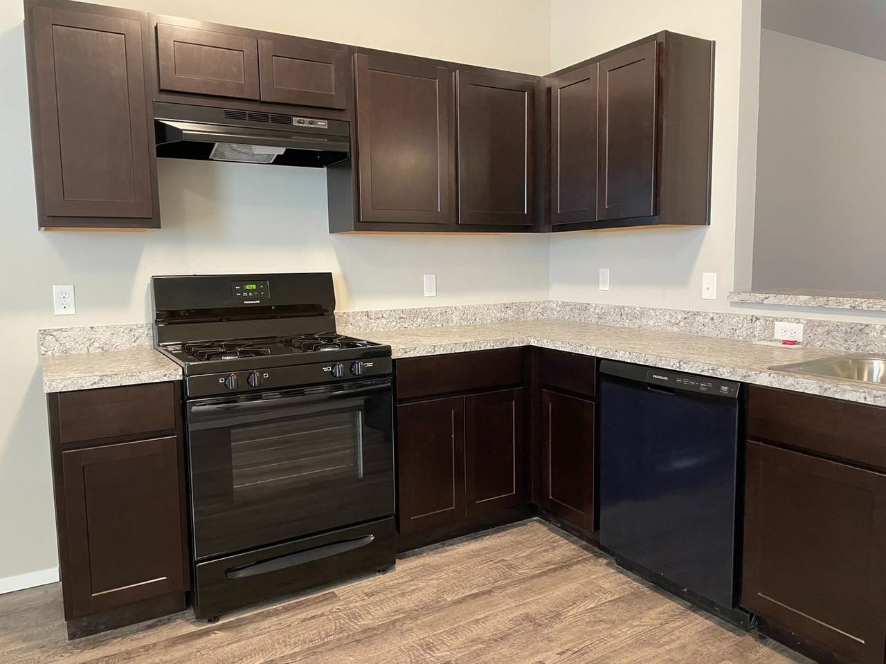 1829 Jack Rabbit Ln - Photo 5 of 23