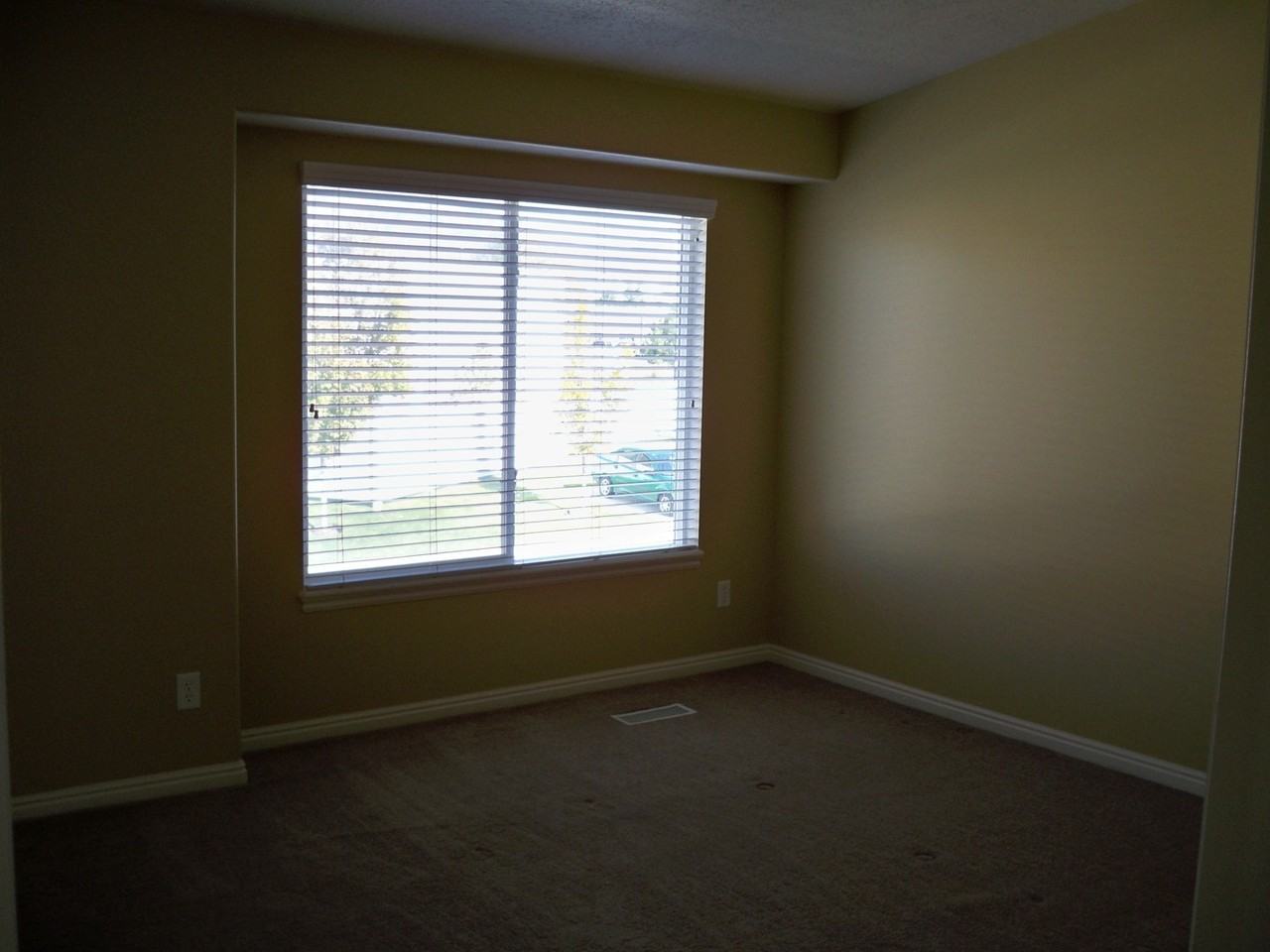 719 W Villa Bluff Dr - Photo 5 of 6