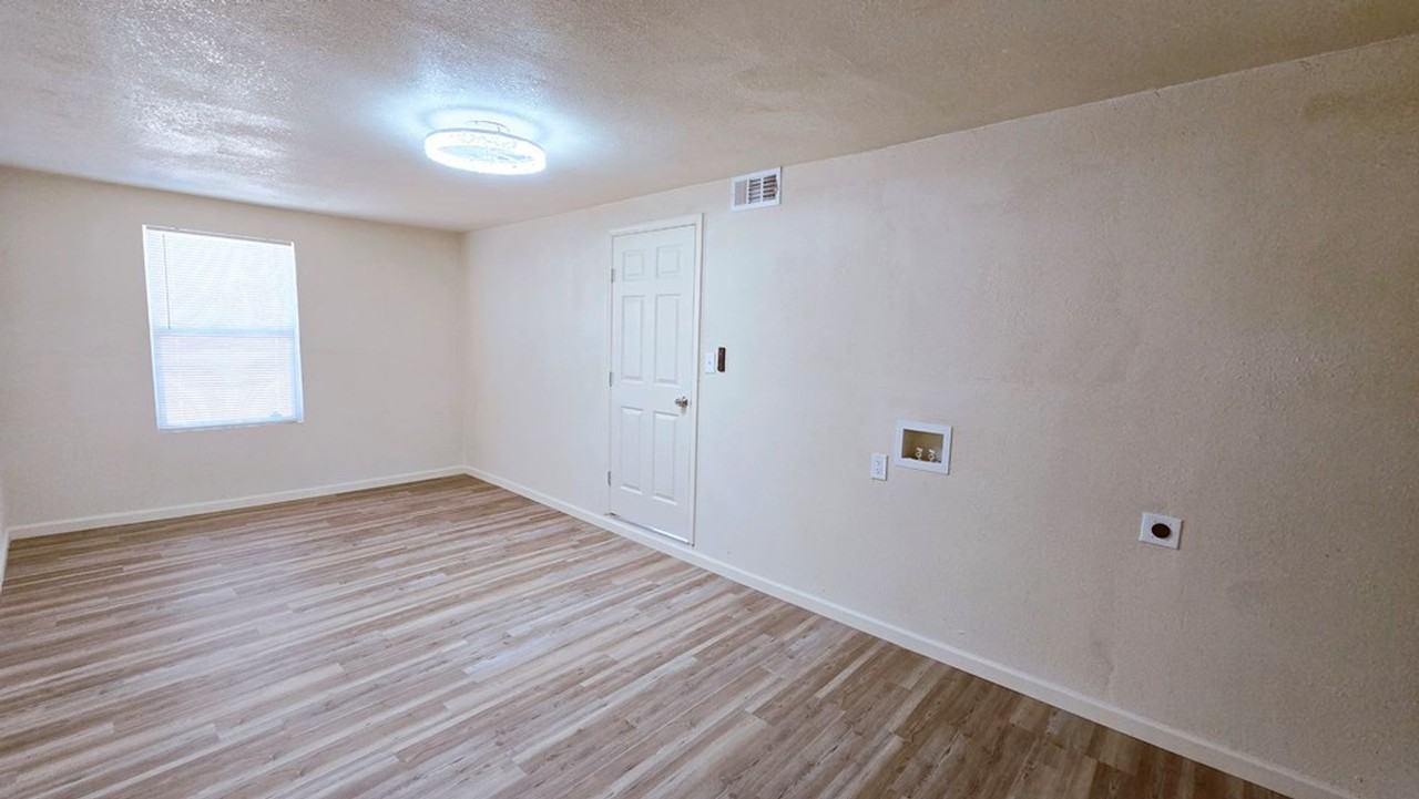 2200 E California Ave - Photo 4 of 11